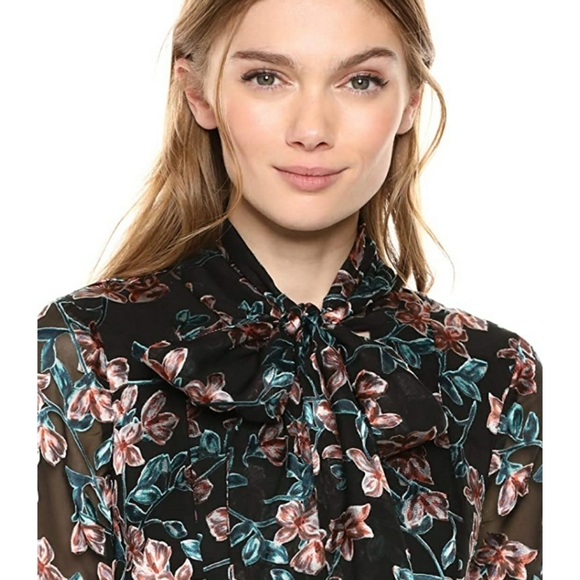 🦄NWT🦄 Ali & Jay Maybe It's Love Mini Dress - Picture 2 of 7